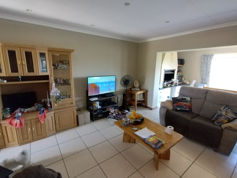 4 Bedroom Property for Sale in Jeffreys Bay Central Eastern Cape